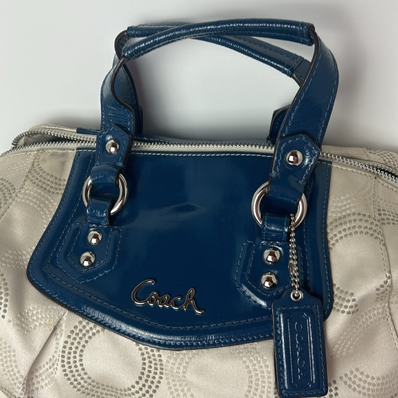 AUTHENTIC COACH Patent and Cloth bag. Missing shoulder strap. 2 stains. NWOT - Picture 2 of 11